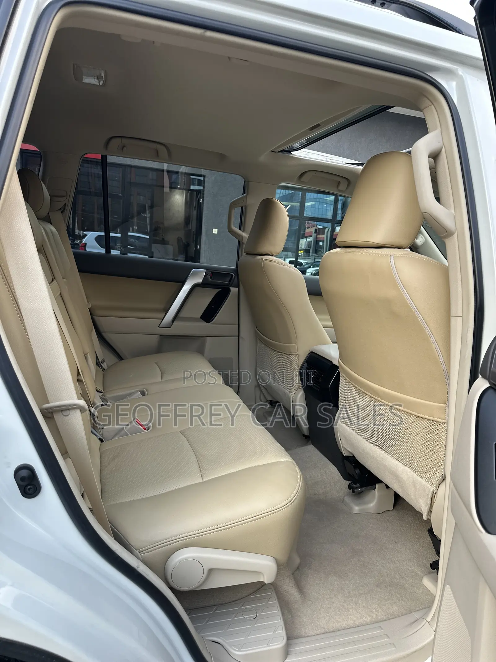 Toyota Land Cruiser Prado 2.8 2019 White