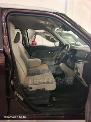 Daihatsu Cast 2019 Maroon