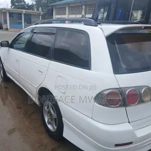 Toyota Caldina 2002 White