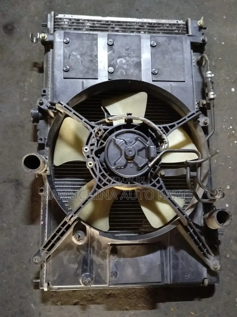 Radiator Mitsubishi Galant