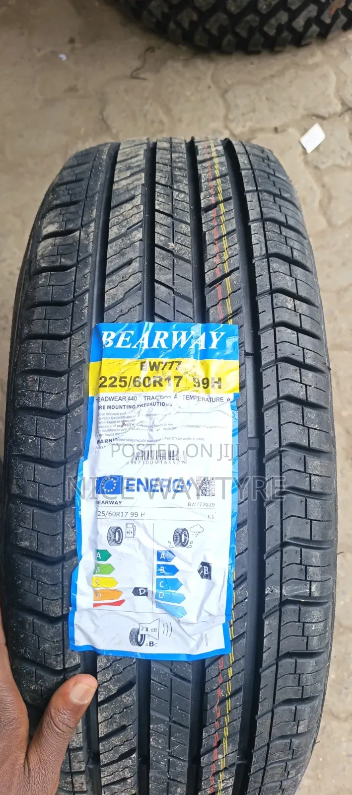 225/60r17 Bearway