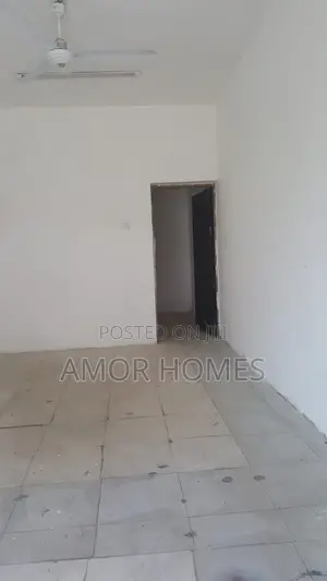 Shop to Let