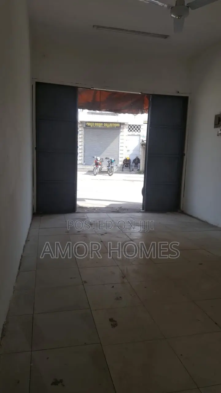 Shop to Let