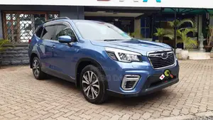 Subaru Forester Premium AWD 2019 Blue