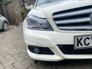 Mercedes-Benz C200 2012 White