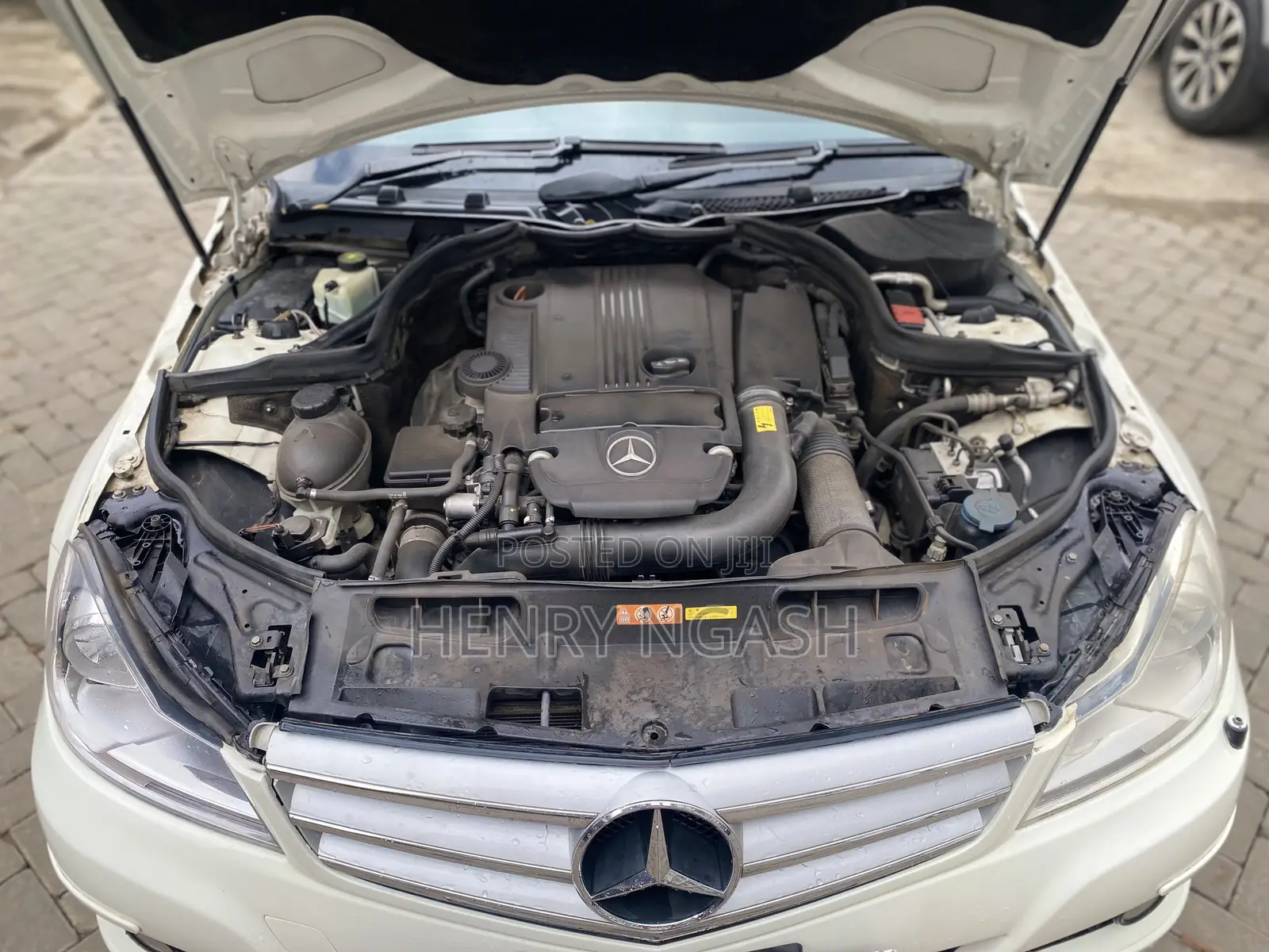 Mercedes-Benz C200 2012 White