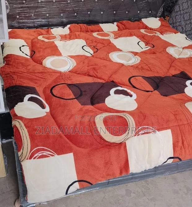 Single Woolen Duvet – Soft, Durable, and Naturally Insulating - thumbnail 2
