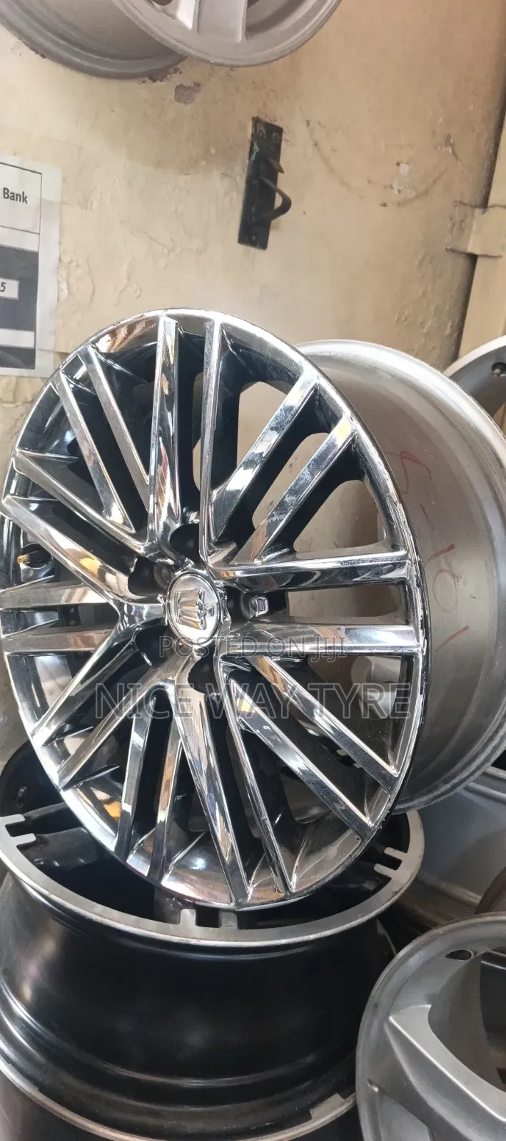 Rim Size 18 Crown