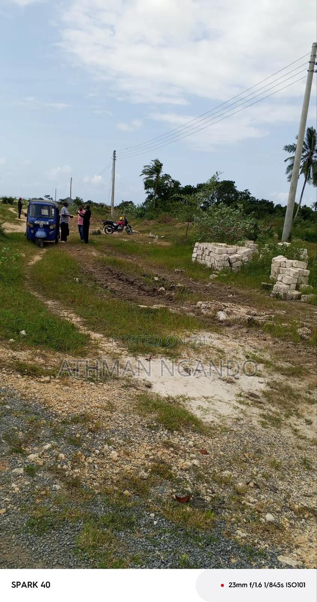 A Six Acre Land at Dongo Kundu Bypass, Face One With Ready Title Deed