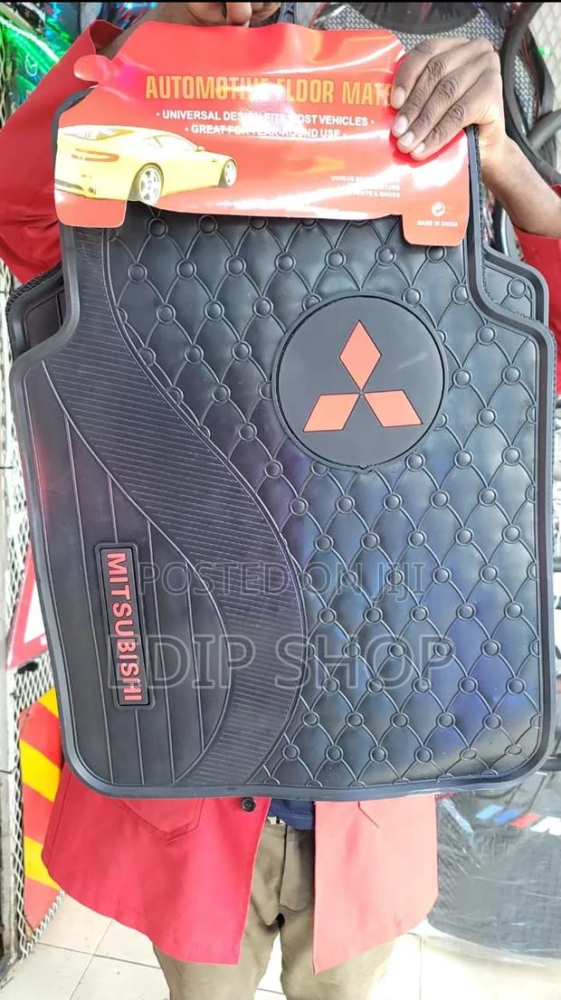Mitsubishi 5 Pieces Floor Mats