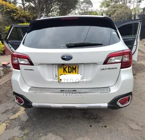 Subaru Outback 2016 White