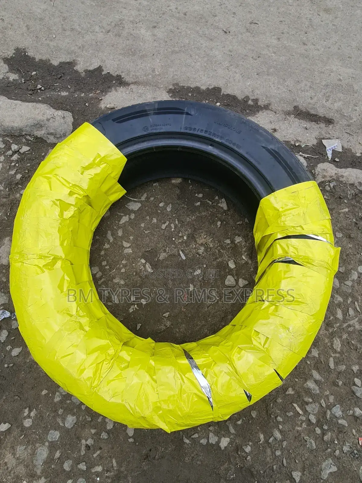 235 /55r18 Roadking Tires (Highway)