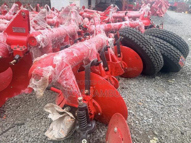 Mf 3disc Plough Massey - thumbnail 5