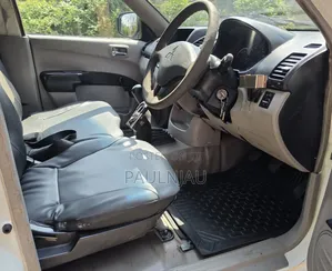 Mitsubishi L200 2009