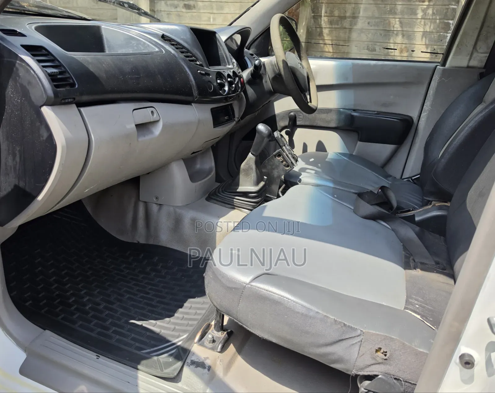 Mitsubishi L200 2009