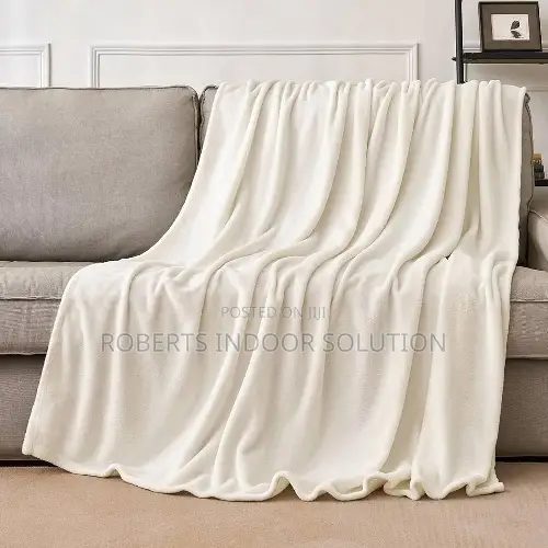 Wind-Resistant Outdoor Fleece Blanket