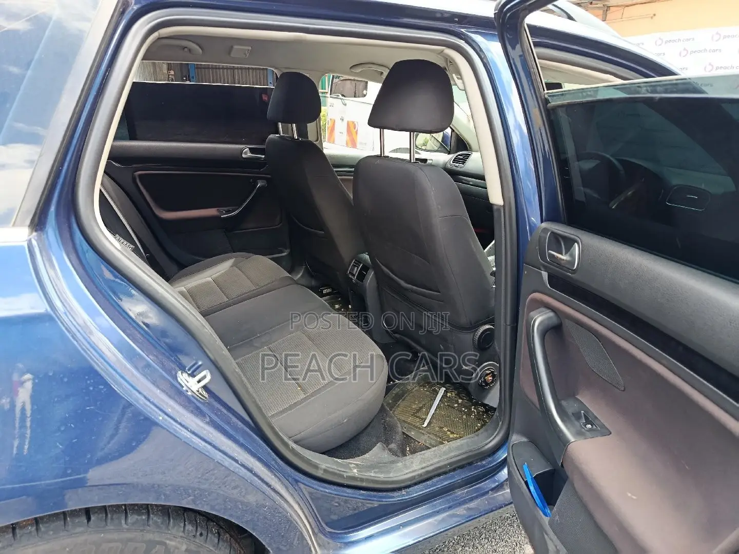 Volkswagen Golf 2012 Blue