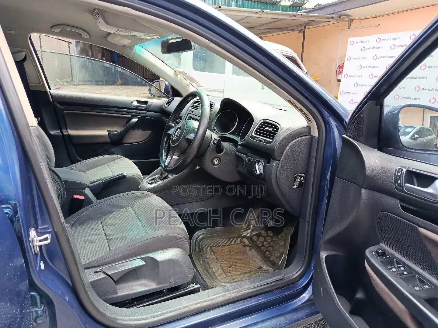 Volkswagen Golf 2012 Blue