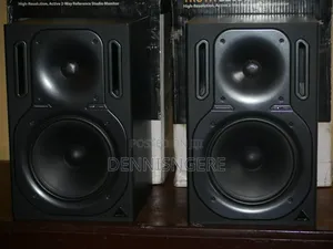 Behringer Truth B2031a Studio Monitors