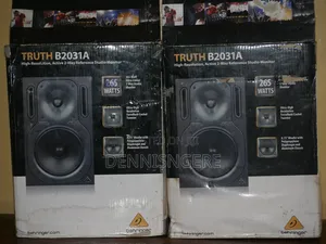 Behringer Truth B2031a Studio Monitors