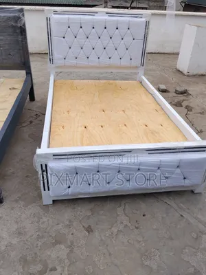 Strong Wooden Mocket Bed 4 by 6