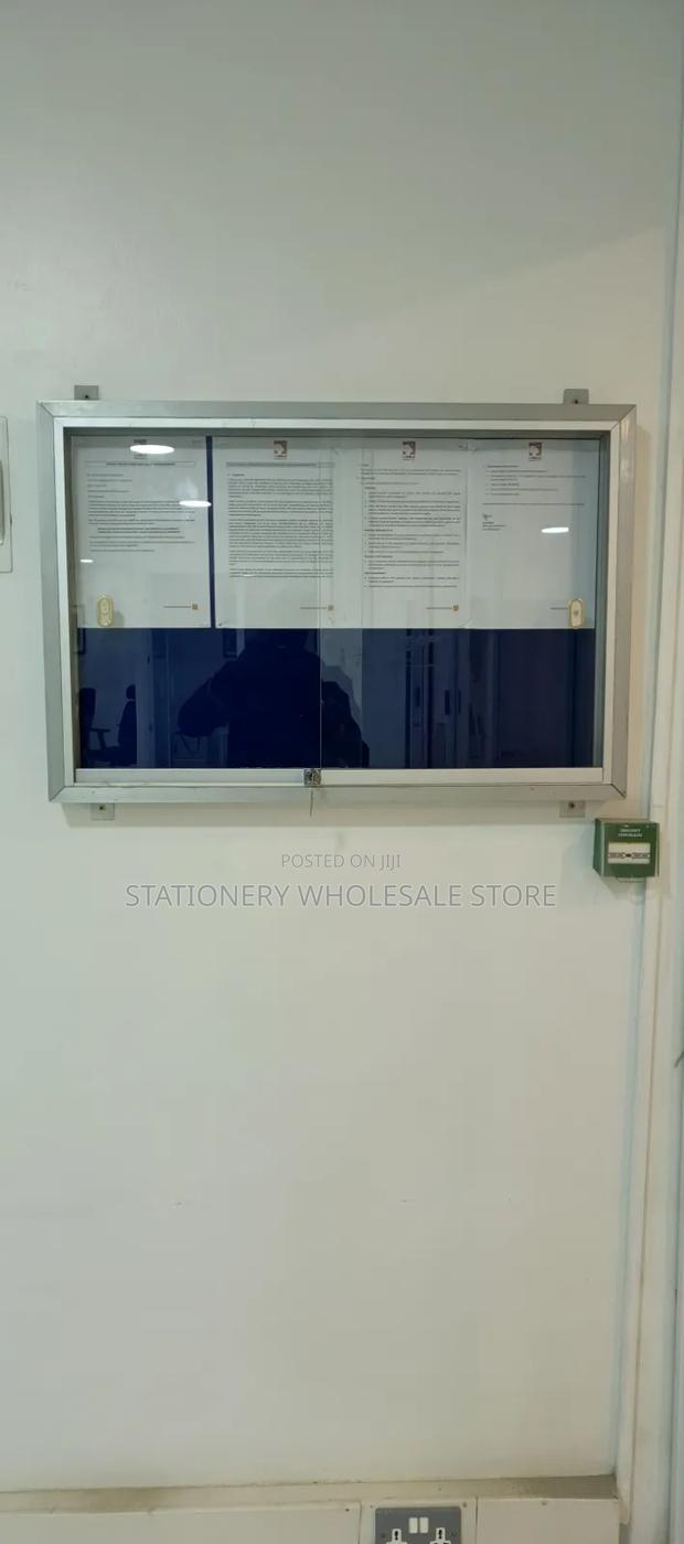 Glass Sliding Noticeboard 3ft X 2ft (90cm X 60cm) - thumbnail 5