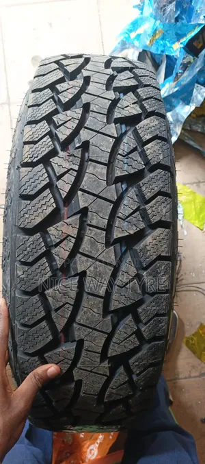235/75r15 Bearway Calvary 10pr