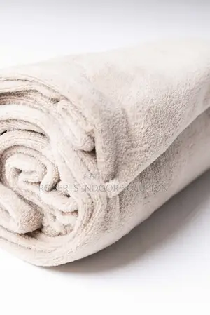 Microfleece Throw Blanket