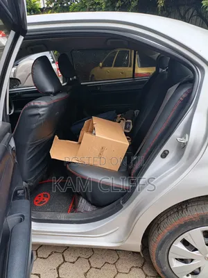 Toyota Axio 2018 Silver