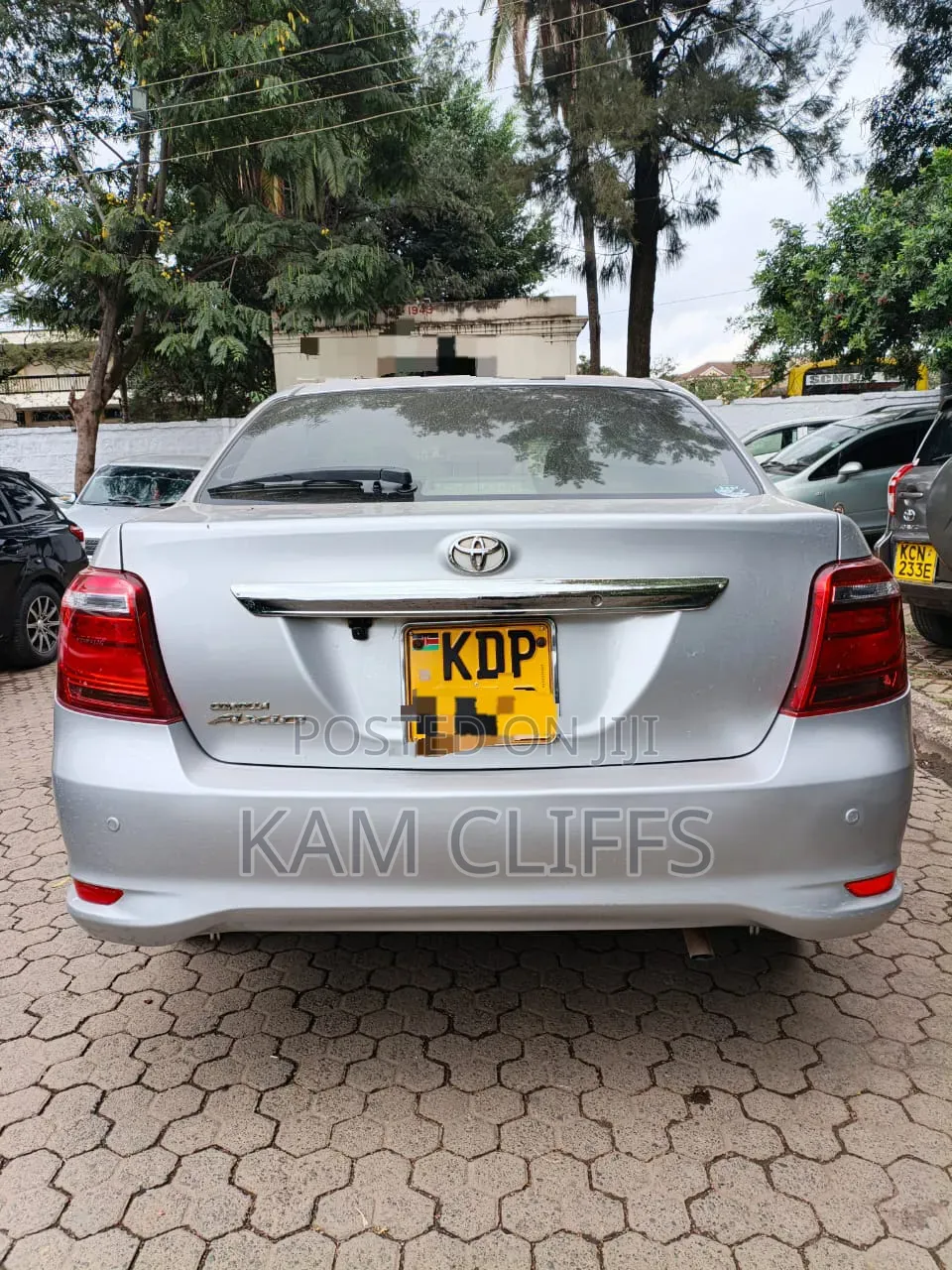 Toyota Axio 2018 Silver