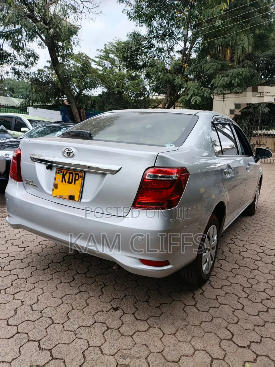 Toyota Axio 2018 Silver