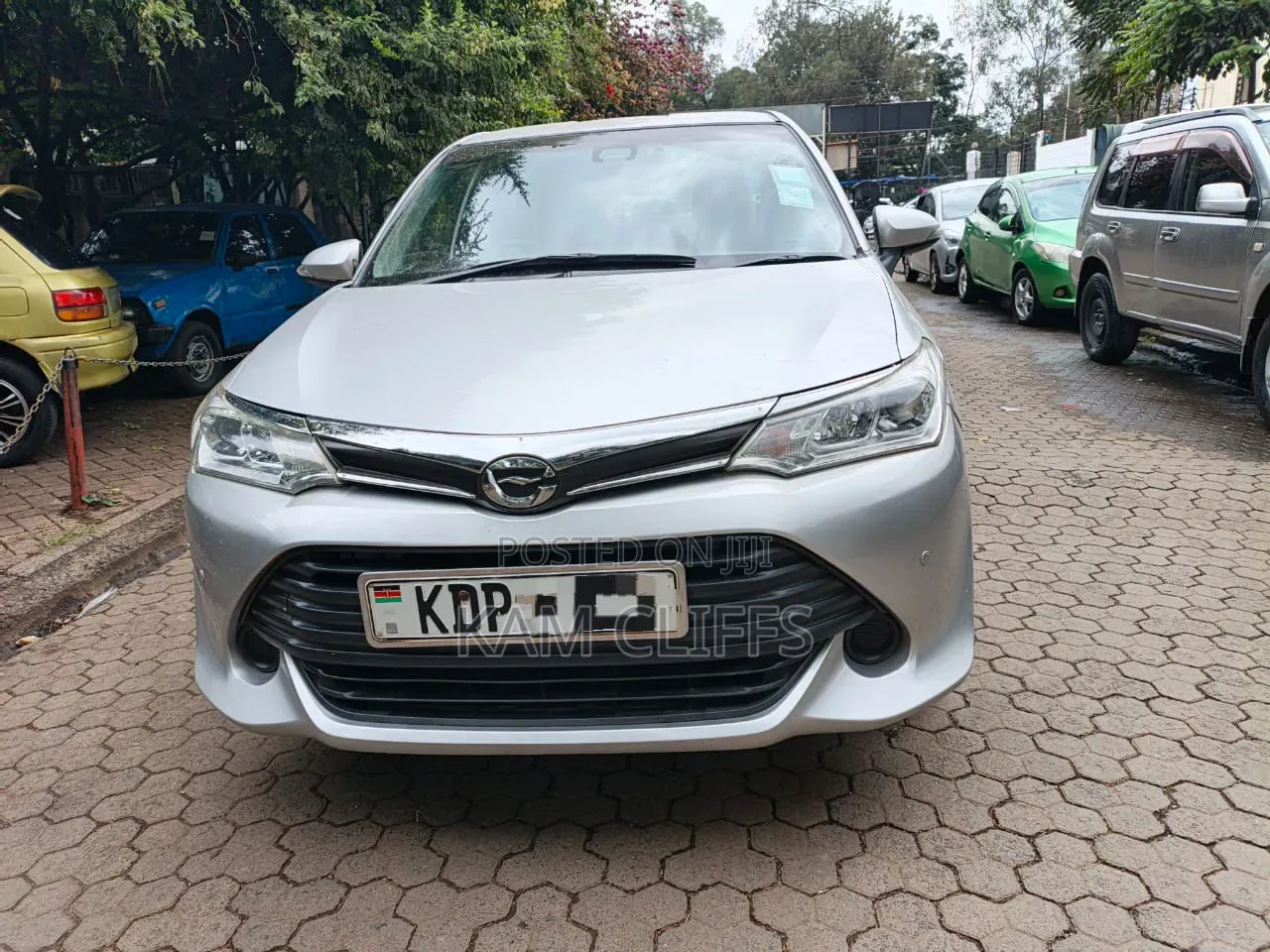 Toyota Axio 2018 Silver