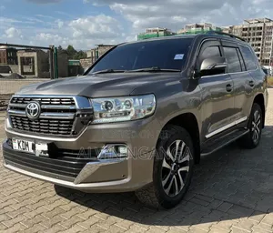 Toyota Land Cruiser 4.5 V8 DSL 2012 Silver