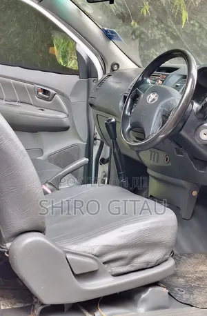 Toyota Hilux 2015 White
