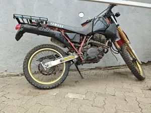 Yamaha 1994 Red