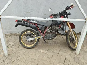 Yamaha 1994 Red