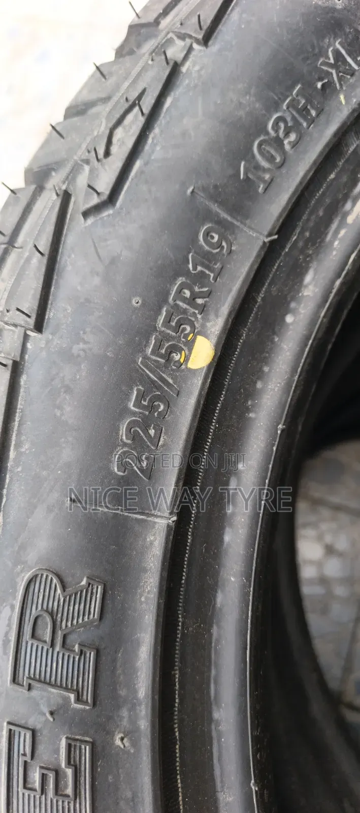 225/55r19 Comforser Cf1100