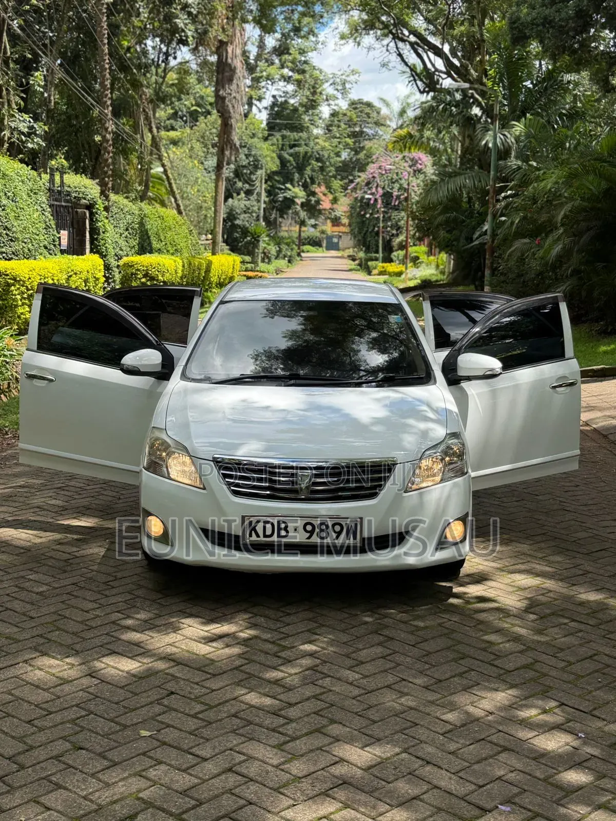 Toyota Premio 2013 White