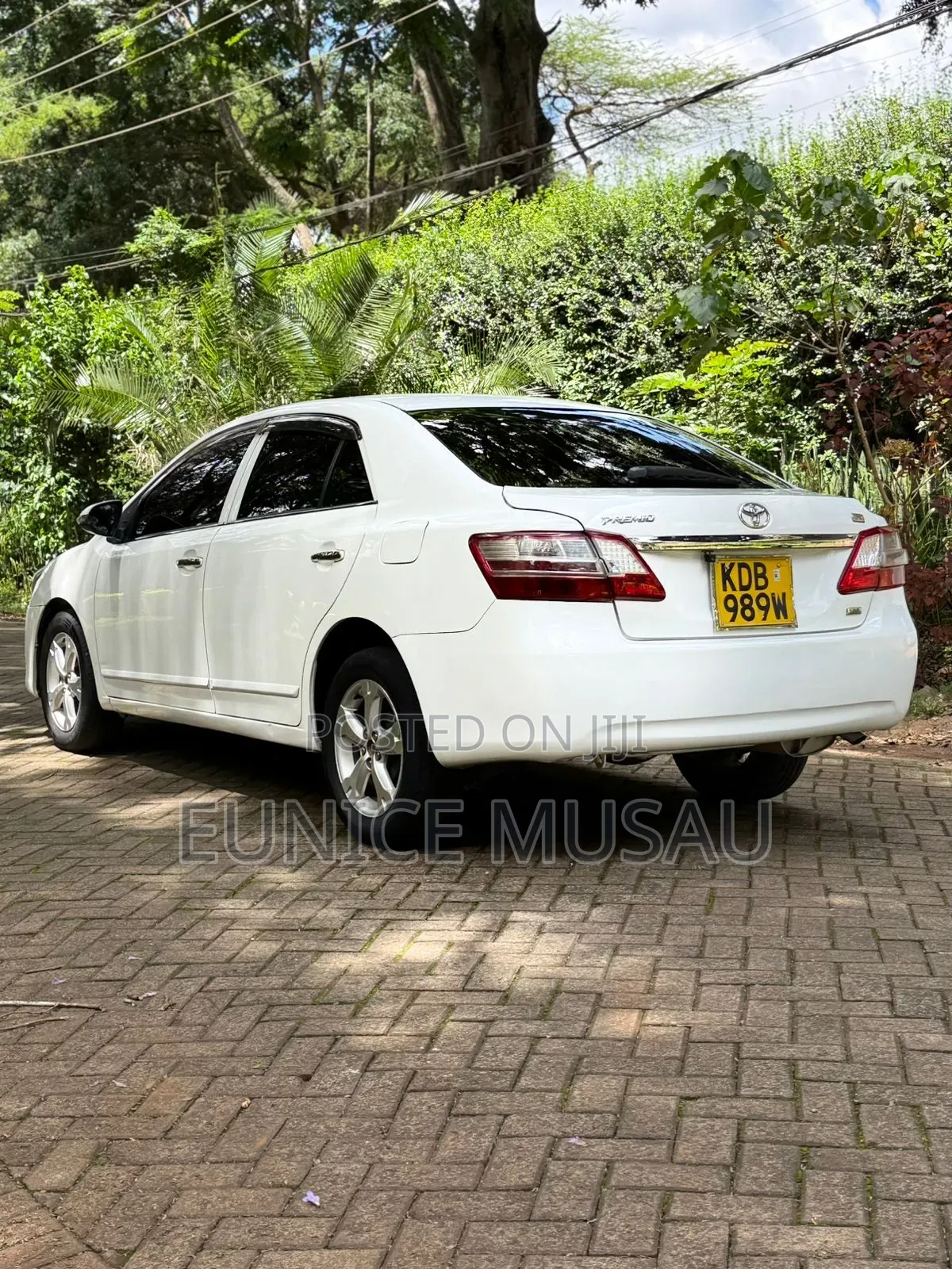 Toyota Premio 2013 White
