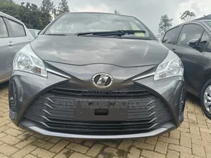 Toyota Vitz 1.0 FWD 5dr 2019 Gray