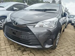 Toyota Vitz 1.0 FWD 5dr 2019 Gray