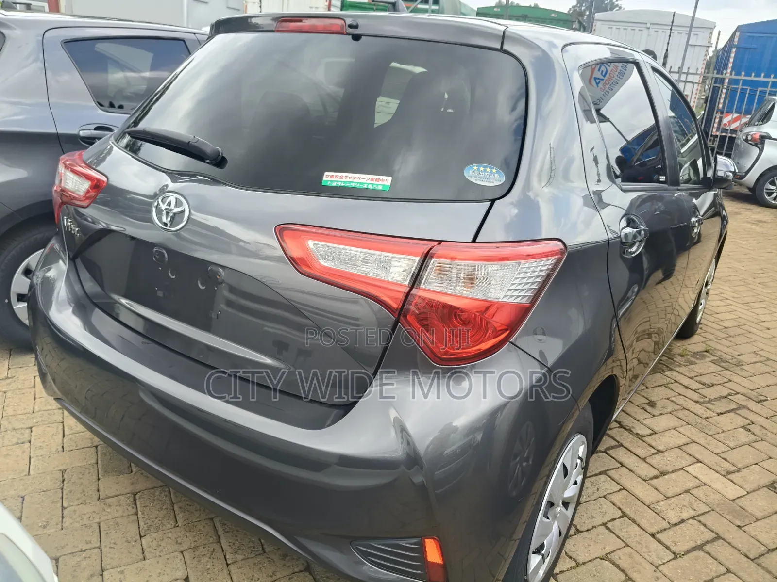 Toyota Vitz 1.0 FWD 5dr 2019 Gray