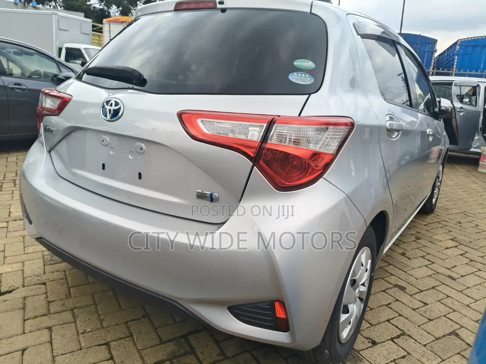 Toyota Vitz 1.5 FWD Hybrid 5dr 2018 Silver