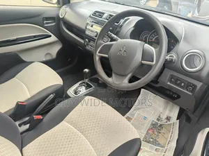 Mitsubishi Mirage ES 2017 White