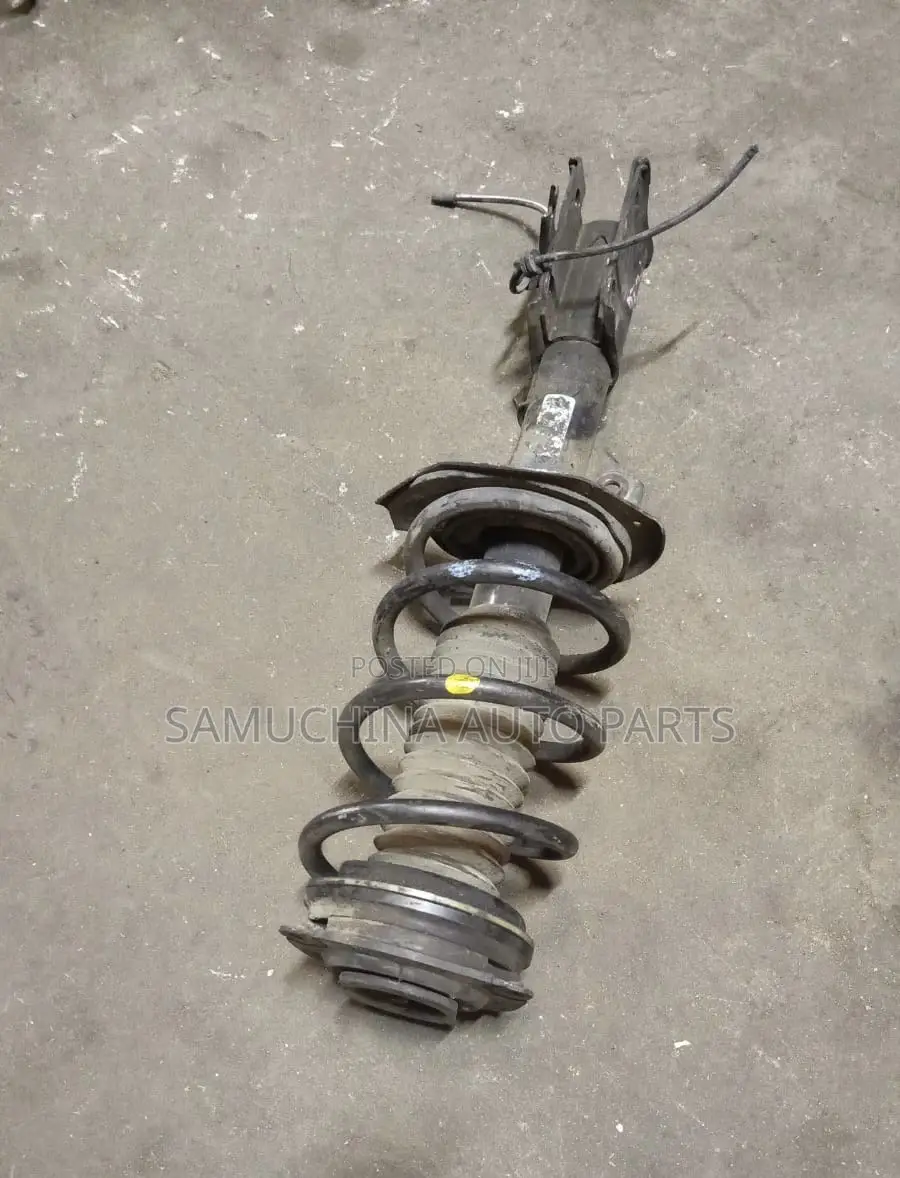 Front Shock Nissan Serena C25