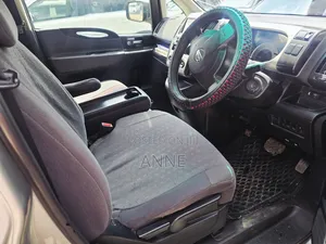 Nissan Serena 2007 Silver
