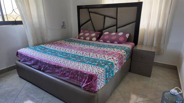 King Size Bed - 6 by 6