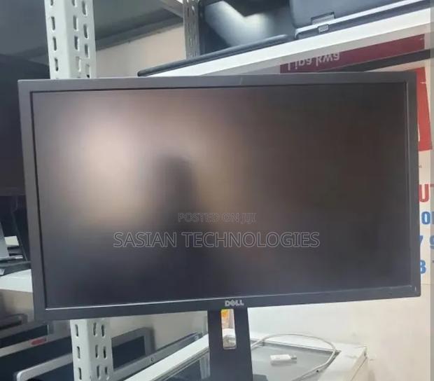 17 Inches Dell Stretched Monitor