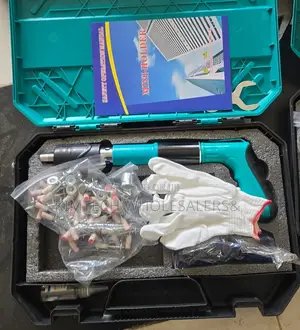 Concrete Nail Gun With 100pcs Nails