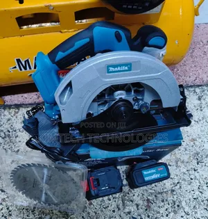 Makita Cordless Circular Saw 
96v 2 Batteries